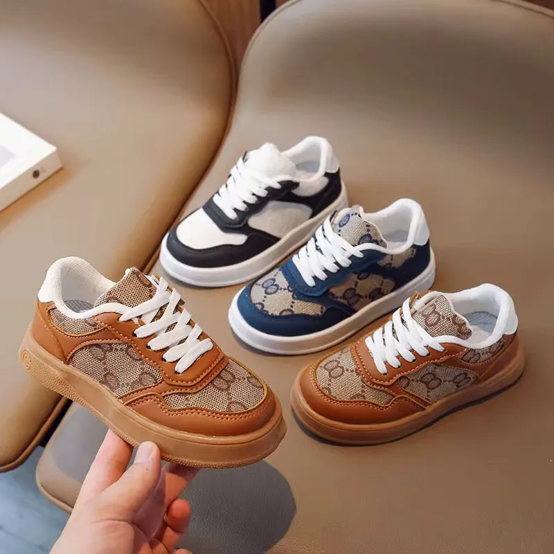أحذية كاجوال جيدة التهوية   Breathable casual shoes
