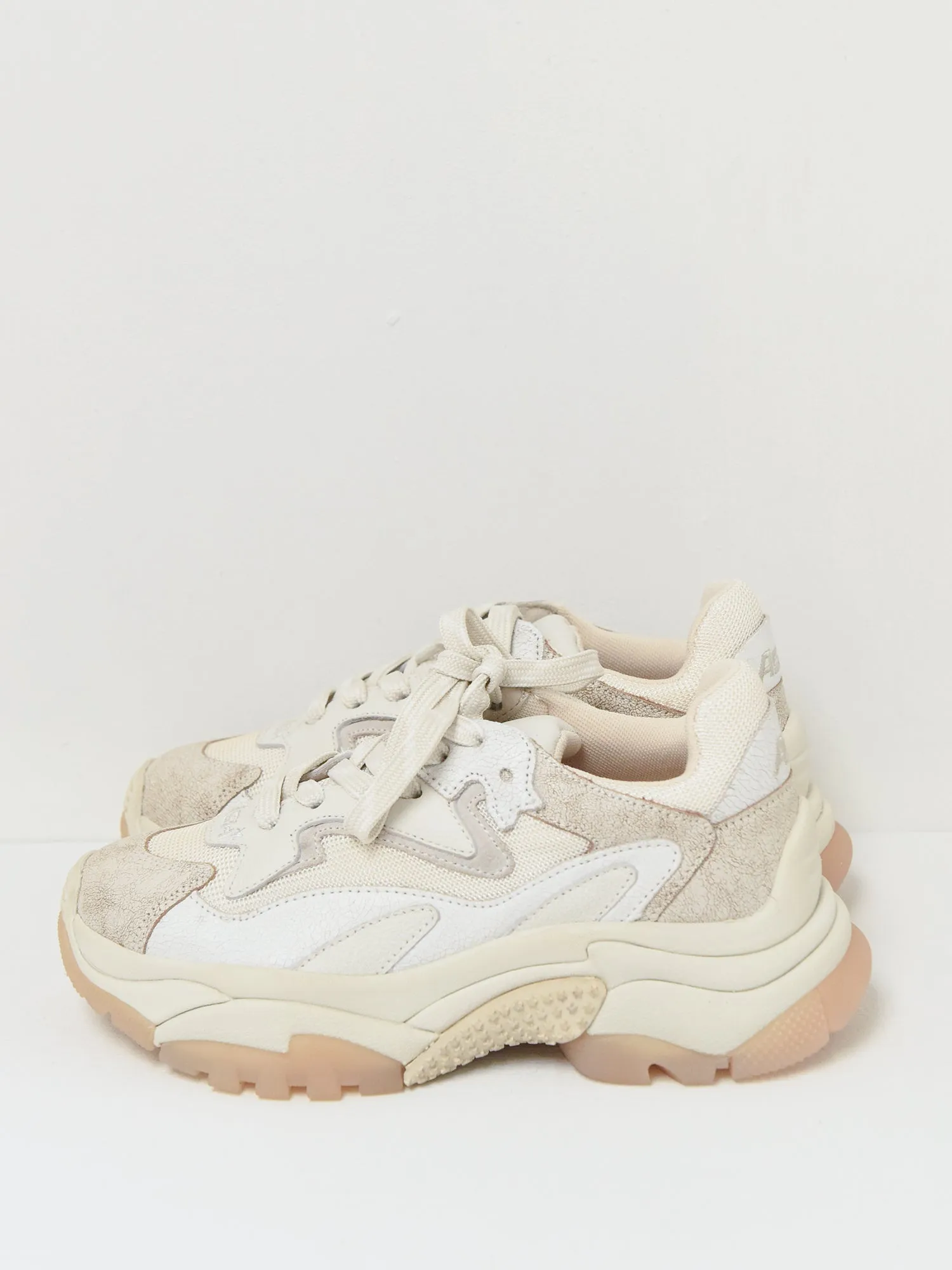ADDICT LOW-TOP SNEAKERS_WOMEN