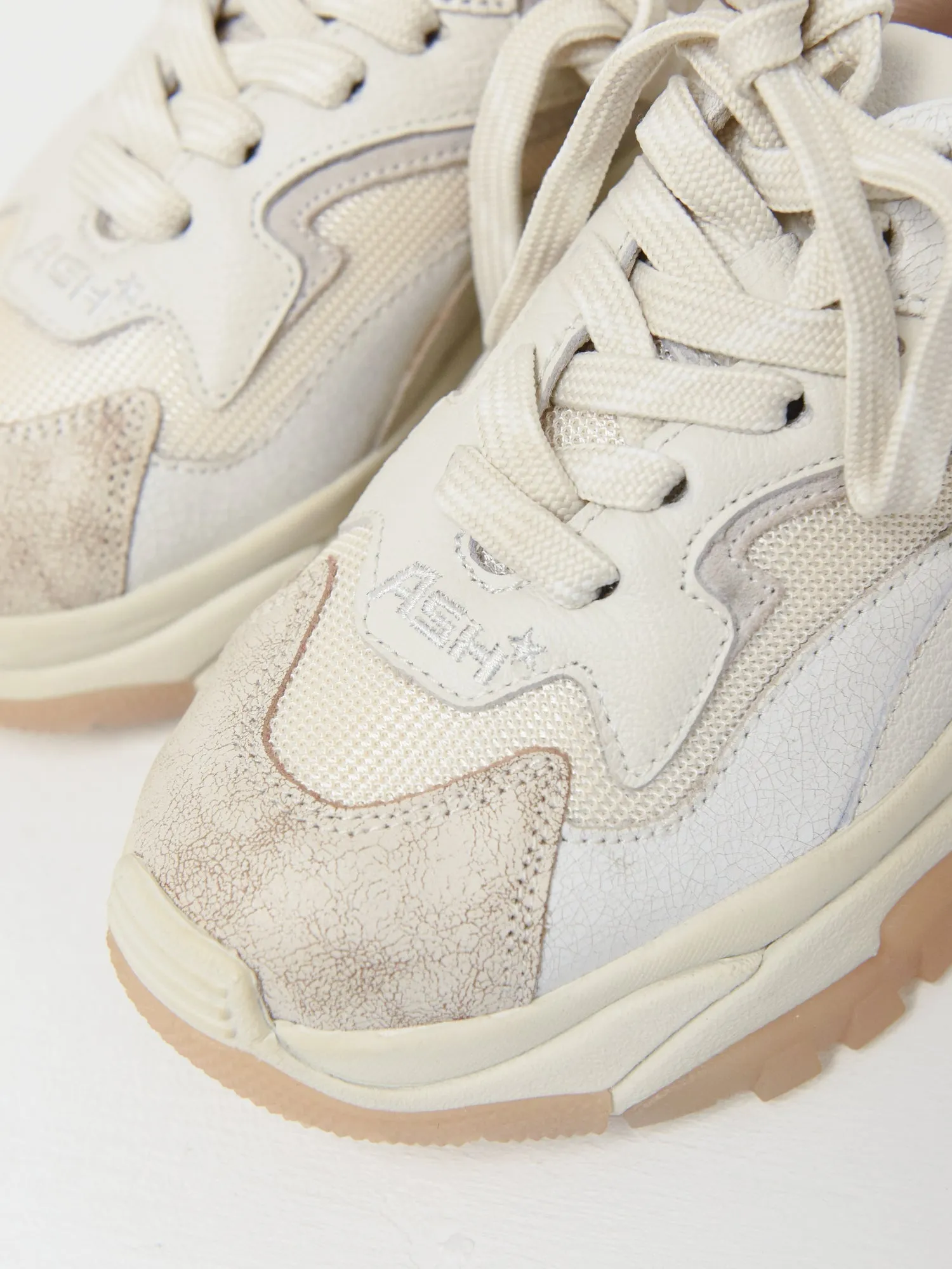 ADDICT LOW-TOP SNEAKERS_WOMEN