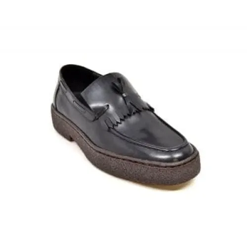 British Walkers Playboy Cruise Men's Black Leather Slip On w Tassle