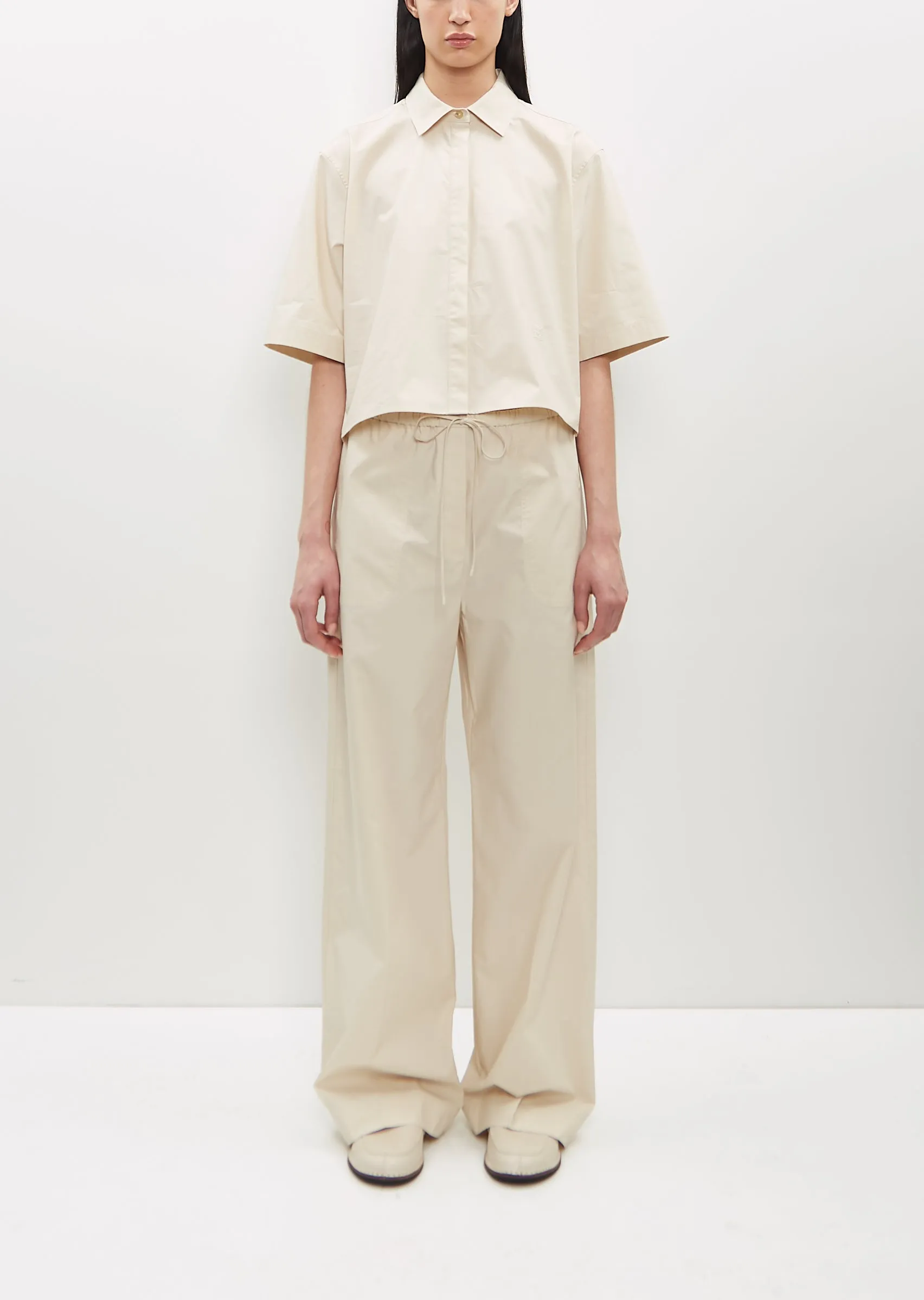 Cropped Cotton Poplin Shirt — Stone