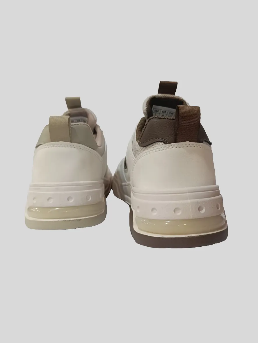Extra soft sneakers